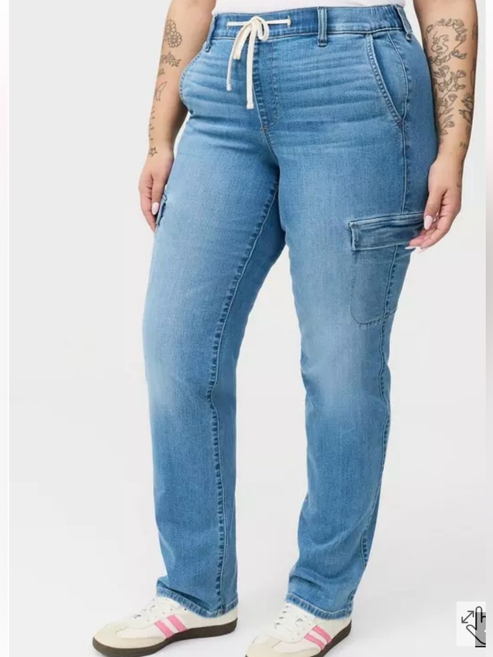 TORRID-MED Blue Straight Leg Mid-Rise Jeans with Cargo Pocket